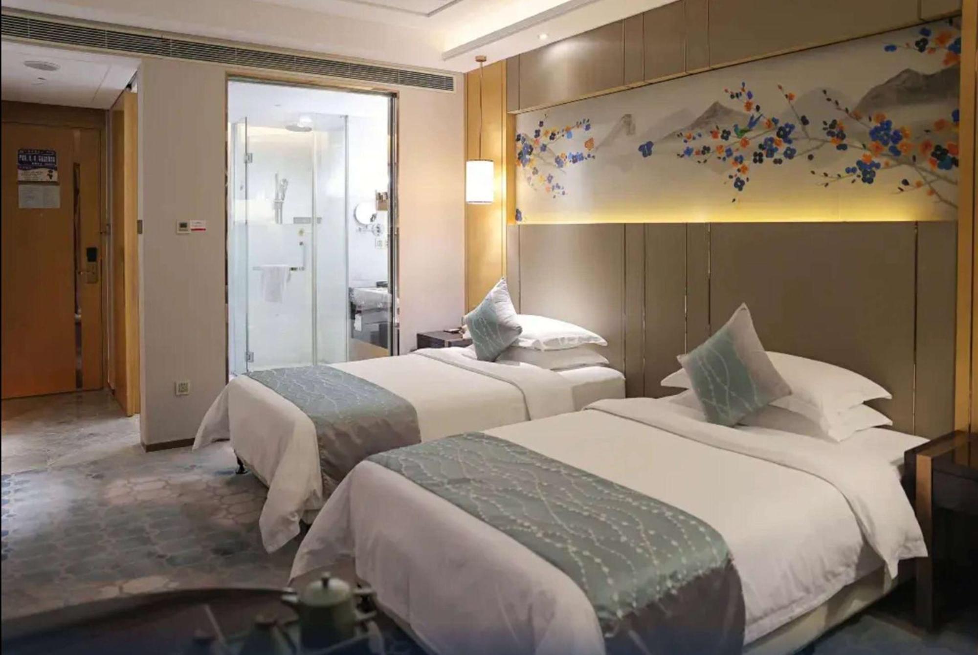 Ramada Yiyang Taojiang Hotel Bagian luar foto