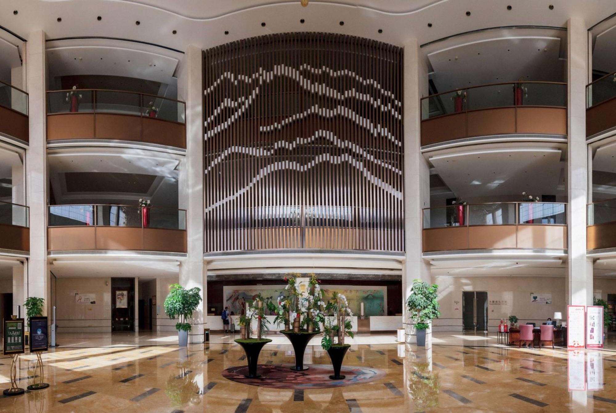 Ramada Yiyang Taojiang Hotel Bagian luar foto