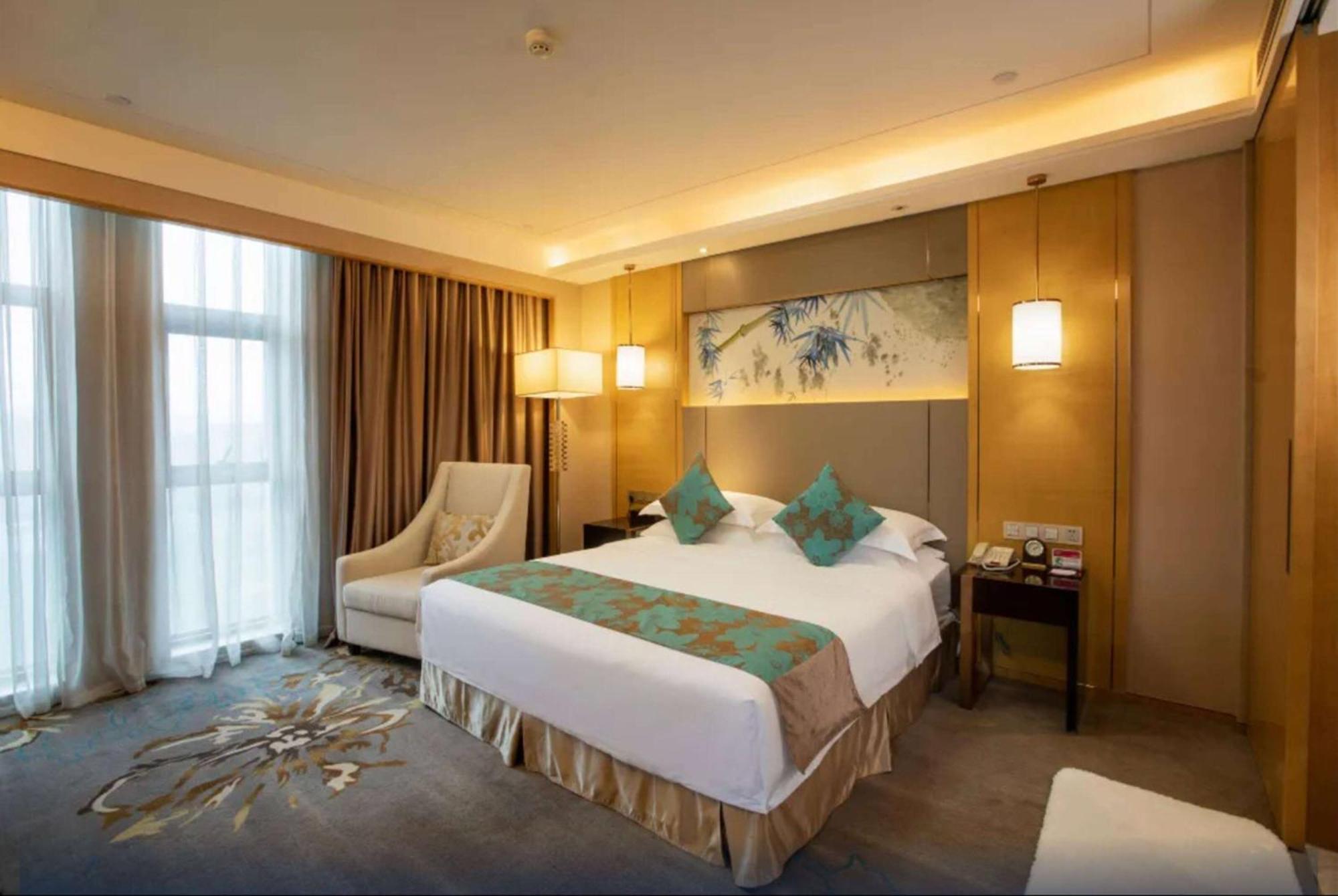 Ramada Yiyang Taojiang Hotel Bagian luar foto