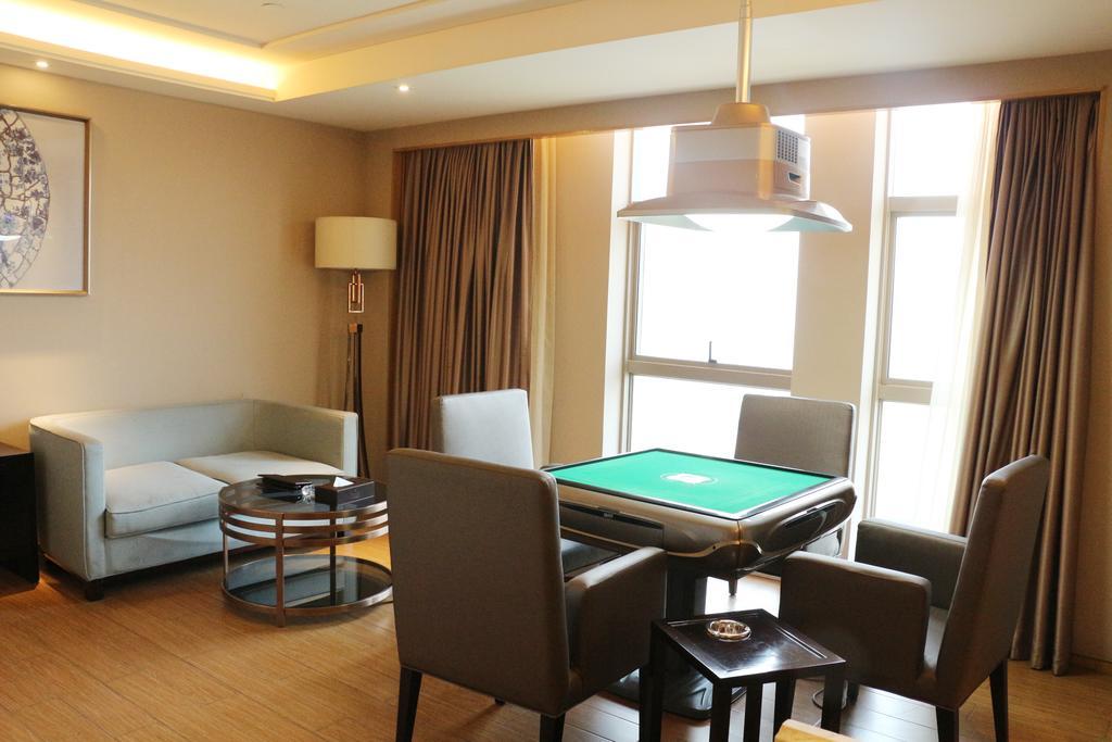 Ramada Yiyang Taojiang Hotel Bagian luar foto