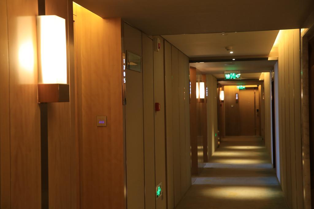 Ramada Yiyang Taojiang Hotel Bagian luar foto